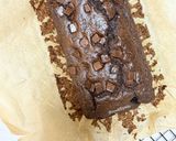 Foto langkah ke 8 dari resep Double Chocolate Banana Cake.
