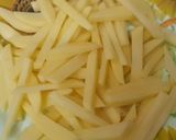 A picture of step 1 of Restaurant style cheese fries.