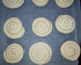 A picture of step 4 of Coil doughnut.