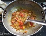 A picture of step 5 of Potato  Egg  Bhurji.
