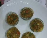 A picture of step 2 of Egg veg muffins.