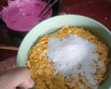 Foto langkah ke 2 dari resep Cornflakes Strawberry Praline.