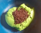 Foto langkah ke 2 dari resep Pandan Button Cookies.