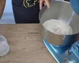 A picture of step 1 of Octopus Empanada.