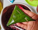 Foto langkah ke 5 dari resep Lupis Ketan Hitam (5.30.7).