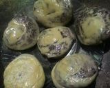 Foto langkah ke 7 dari resep Roti Maryam isi Coklat & Keju.