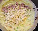 Hình bước làm 4 của món Bánh xèo thịt vịt