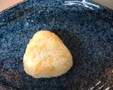 A picture of step 2 of 🇬🇧🇯🇵Japanese Rice Ball with Maureen’s cheese dip blanket.