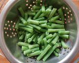 Foto del paso 2 de la receta: Ejotes en microondas con aderezo de tahini y mostaza