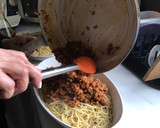 Foto del paso 3 de la receta: Spaghetti, con salsa de carne insuperable y costra cuatro quesos