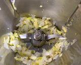 Foto del paso 1 de la receta Crema de calabacín y champiñón sin patata en Thermomix