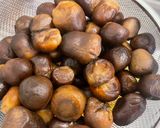 A picture of step 1 of Braised Eggplant with Straw Mushrooms.