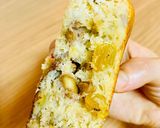 A picture of step 3 of 3 ingredient banana cake.