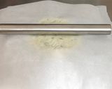 A picture of step 6 of Scallion (Spring Onion) cream Crackers.