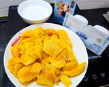 Hình bước làm 2 của món Kem xoài