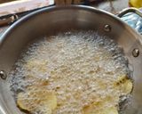 A picture of step 3 of Sweet Potato Crisps.