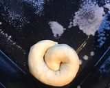 Foto del paso 6 de la receta: Ensaimadas o pancitos rellenos