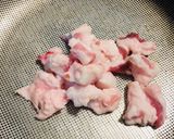 Hình bước làm 2 của món Nạc dăm ram