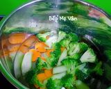 Hình bước làm 1 của món Thịt bò xào hành tây,bông cải xanh và cà rốt