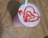 A picture of step 8 of Blueberry milk shake😋.