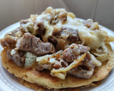 Foto del paso 8 de la receta: "Sándwich"🥙de carne🥩, cebolla🌰caramelizada🍯y queso🧀en Panquecas🧇de mazorca🌽tierna🥞