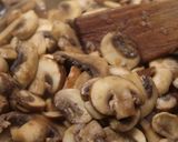 Une image de l'étape 2 de Croute aux champignons.