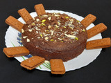 चॉकलेट बिस्कुट नट केक (chocolate biscuit nut cake recipe in Hindi)