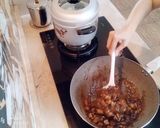 Foto langkah ke 6 dari resep Kwetiau Rebus Daging Jamur.