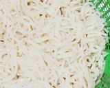 A picture of step 1 of Noodles ball.