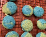 A picture of step 6 of Earth day cookie.
