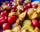 Foto del paso 3 de la receta: Pinchitos de pollo con cebolla y tomatitos cherry