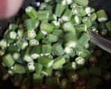 भिंडी प्याज़ वाली (bhindi pyaz wali) in recipe Hindi ) रेसिपी चरण 5 फोटो