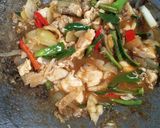 Foto langkah ke 4 dari resep Ayam asam manis pedas.