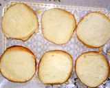 A picture of step 2 of Chicken shami burger.