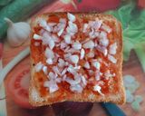 A picture of step 3 of Bread Pizza Without Fire.