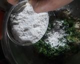A picture of step 2 of Green peas and brown rice croquettes.
