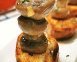 Foto del paso 5 de la receta: Pincho de Champiñones en su salsa
