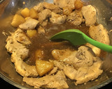 Foto del paso 5 de la receta: Filete pechuga de Pollo con Piña y Brotes de Soya