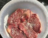 A picture of step 1 of Biltong.