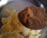 A picture of step 1 of German mirch ke pakorey.