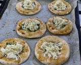 صورة لخطوة 1 من وصفة فطائر الجبن القطنية 🥧🧀