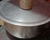 A picture of step 5 of Cream cake.