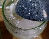 Foto langkah ke 3 dari resep Es Kelapa Sirup Melon.