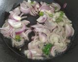 A picture of step 2 of "Schezwan Maggi with Baked Bread Bowl".