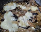 Foto del paso 3 de la receta: Berenjenas🍆en salsa de ajo🧄, miel🍯y queso🥯🧀🍆