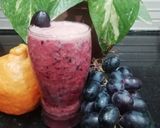 A picture of step 4 of Orange and Grapes Smoothie.