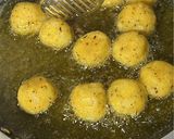 Foto langkah ke 5 dari resep Bola - Bola Kentang Keju.