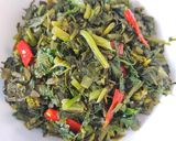 A picture of step 8 of Mix saag { Methi, Sarson, Suva, thom(spring onion green) }.