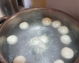Foto langkah ke 3 dari resep Cilok isi ayam suir kuah pedas.