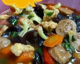 Foto langkah ke 3 dari resep Capcay Bakso dan Sayur Cepat dan hemat waktu 🍲.